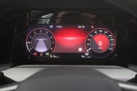 VW Golf VIII Variant 1.0 eTSI DSG