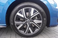 VW Touran 1.5 TSI R-Line