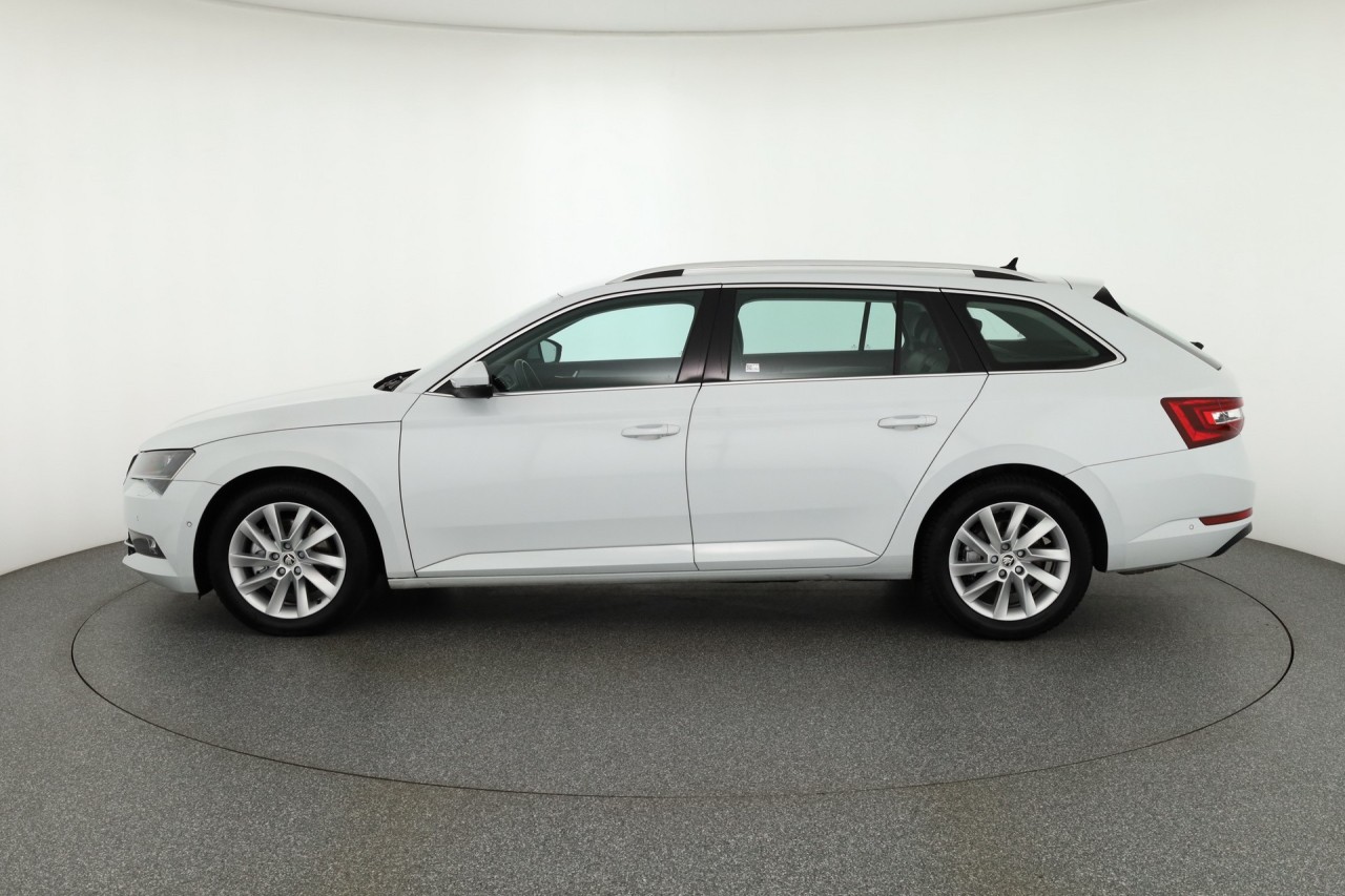 Skoda Superb Combi 1.5 TSI DSG