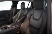 Volvo V60 Kombi 2.0 M-Hybrid Plus Dark