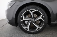 VW Passat Variant 1.5 TSI R-Line