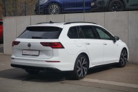 VW Golf VIII Variant 1.5 TSI R-Line