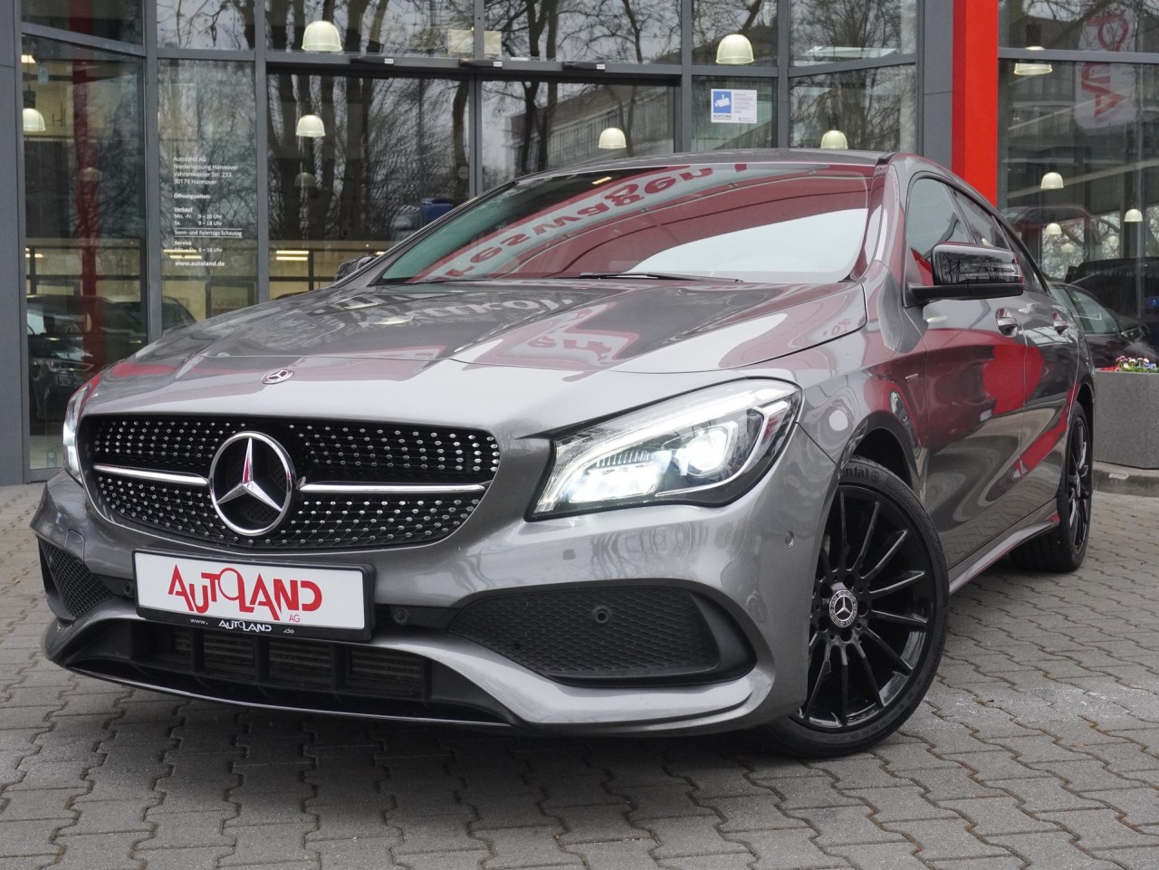 Mercedes-Benz CLA 180 Shooting Brake Urban Style Edition AMG