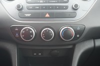 Hyundai i10 1.0 Basis blue