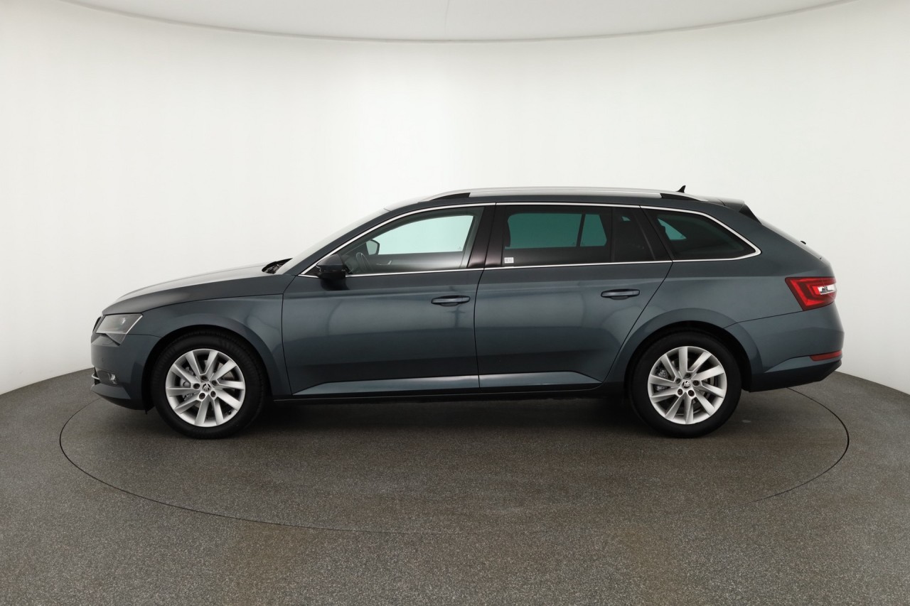 Skoda Superb Combi 2.0 TDI DSG Style