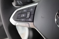 VW Golf VIII Variant 2.0 TDI R-Line DSG