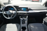VW Golf VIII Variant 1.0 TSI