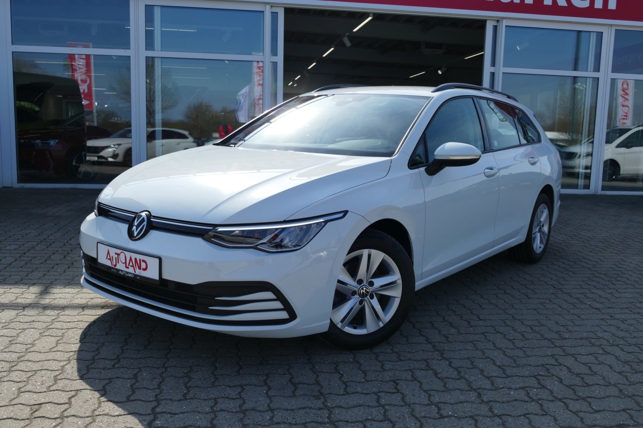 VW Golf VIII Variant Life eTSI DSG