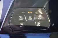 VW Golf VIII 2.0 R-Line 4M SHZ VC