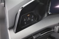 VW Golf VIII Variant 2.0 TDI R-Line DSG