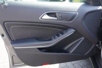 Mercedes-Benz GLA 180 Urban