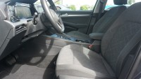 VW Golf VIII Variant 1.5 eTSI Life