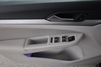 VW Golf VIII Variant 1.5 TSI DSG Life