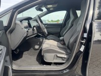 VW Golf VIII Variant 2.0 TSI R-Line