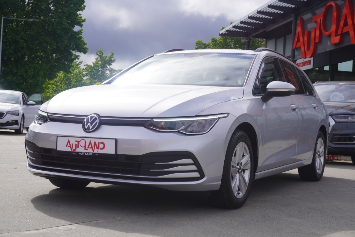 VW Golf VIII Variant 1.0 TSI