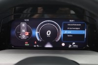 VW Golf VIII Variant 1.5 eTSI DSG