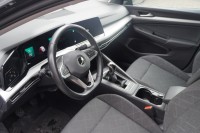 VW Golf VIII Variant 1.5 TSI Life