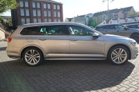 VW Passat Variant 1.8 TSI DSG R-Line