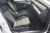 VW Passat Variant 2.0 TDI DSG 4M R-Line