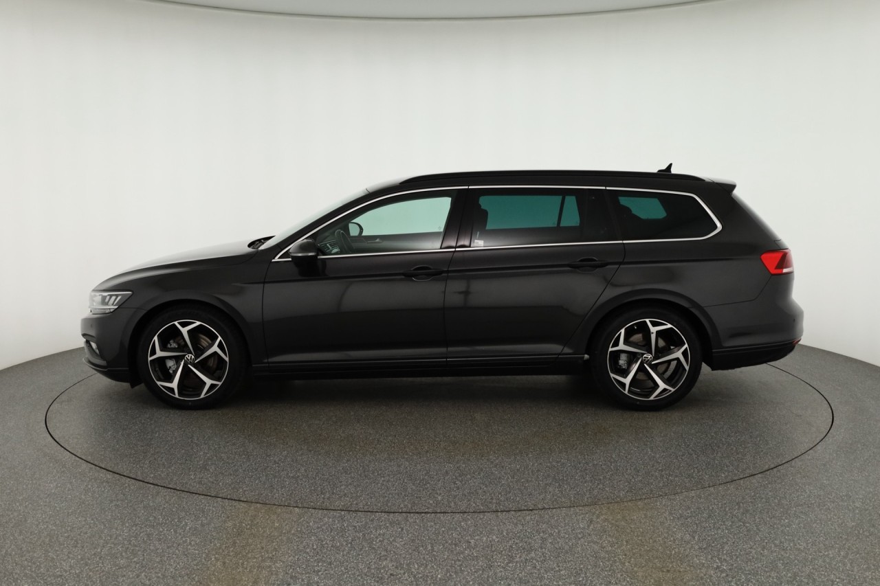 VW Passat Variant 1.5 TSI R-Line