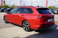 VW Golf VIII Variant 2.0 R-Line