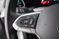 VW Golf VIII Variant 1.5 eTSI DSG