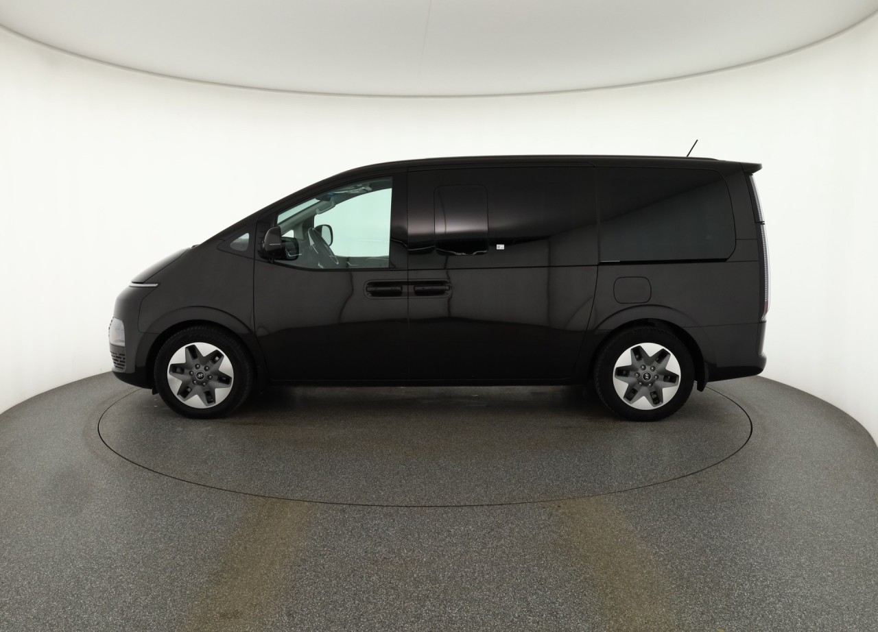 Hyundai Staria 2.2 CRDi 4WD Prime