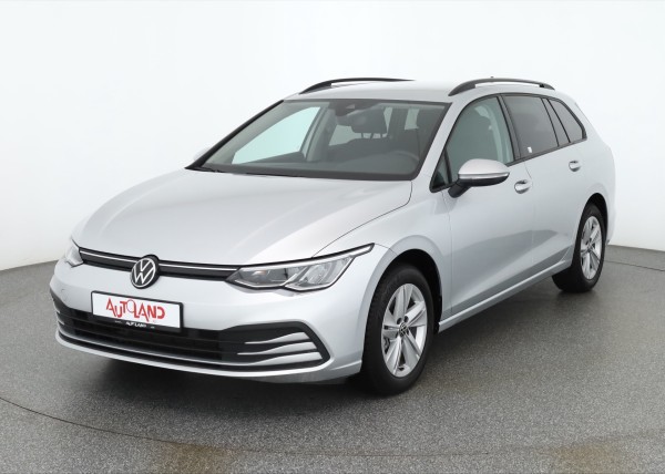 VW Golf VIII Variant 1.0 eTSI DSG