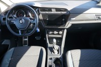 VW Touran 1.5 TSI DSG IQ.DRIVE