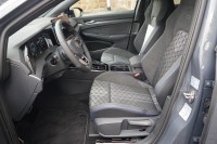VW Golf VIII Variant 1.5 eTSI R-Line DSG