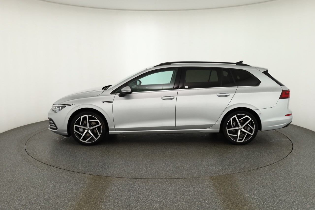 VW Golf VIII Variant 2.0 TDI DSG Style