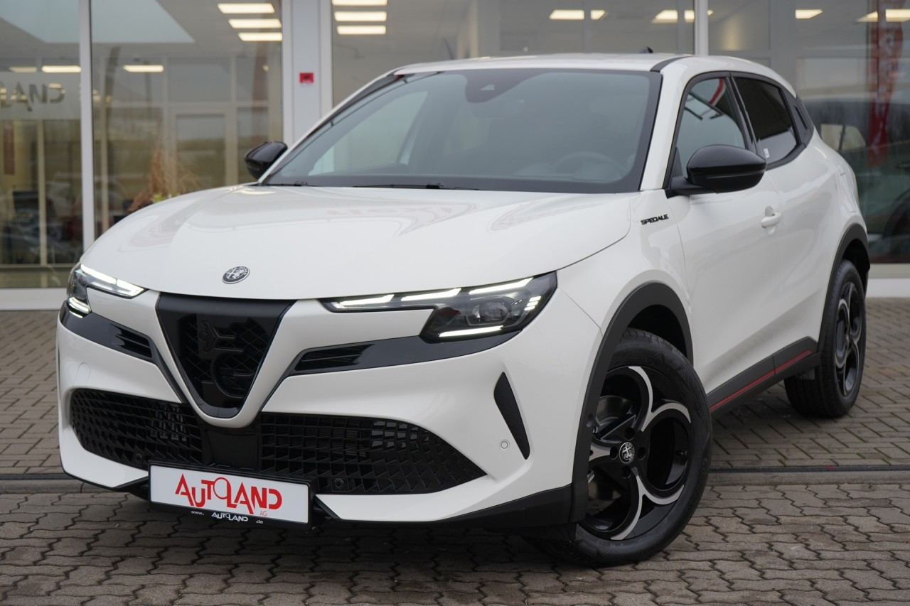 Alfa Romeo Junior Ibrida Speciale 1.2 VGT mHev