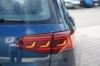 VW Passat Variant 1.5 TSI DSG R-Line
