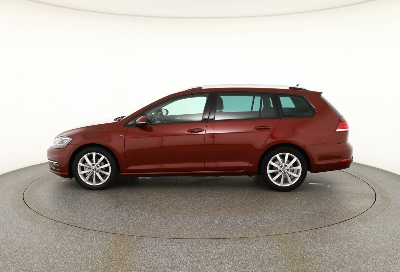 VW Golf VII Variant 1.6 TDI DSG Join