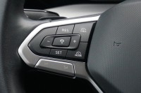 VW Golf VIII Variant 1.5 eTSI Life DSG