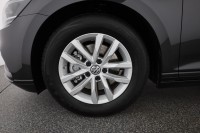 VW Passat Variant 1.5 TSI DSG Business