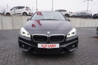 BMW 220 i Advantage