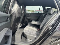 VW Golf VIII Variant 2.0 TSI R-Line