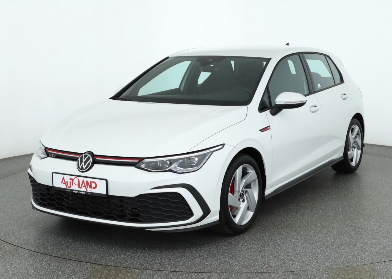 VW Golf VIII 2.0 GTI DSG