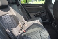 VW Golf VIII Variant 1.5 TSI R-Line