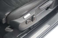 VW Passat Variant 1.5 TSI Highline R-Line