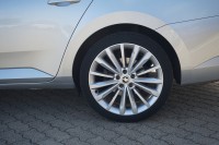 Skoda Superb Combi 2.0 TDI DSG Style