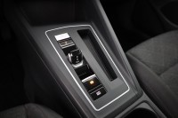 VW Golf VIII Variant 1.5 eTSI DSG