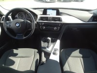 BMW 320 320i xDrive Advantage