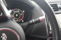 Jaguar XE D180 R-Dynamic HSE