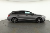 Mercedes-Benz CLA 200 Shooting Brake AMG Line