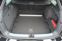 VW Passat Variant R-Line BlackStyle 2.0 TSI 4M DSG