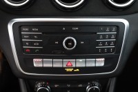 Mercedes-Benz CLA 200 Shooting Brake AMG Line