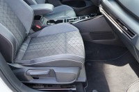 VW Golf VIII Variant R-Line eTSI DSG