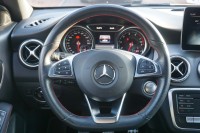 Mercedes-Benz CLA 200 AMG Line
